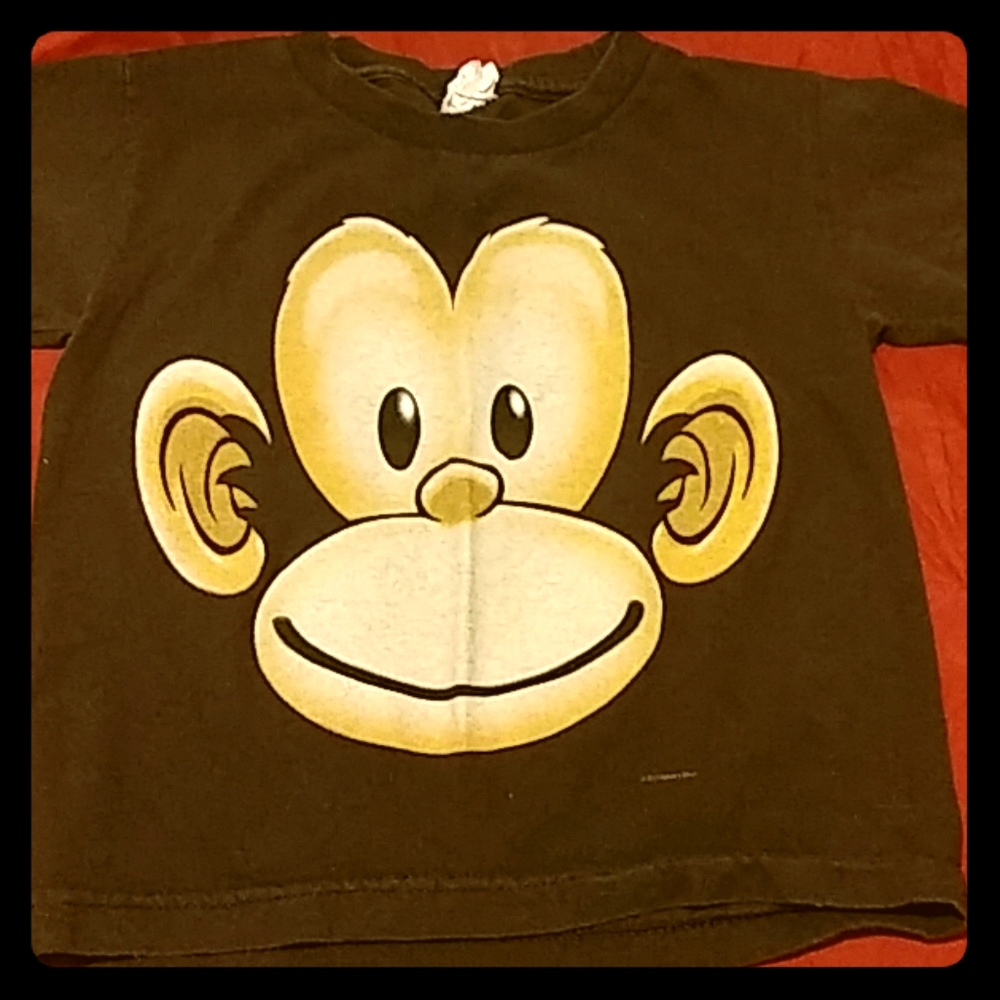 kids graphic tee